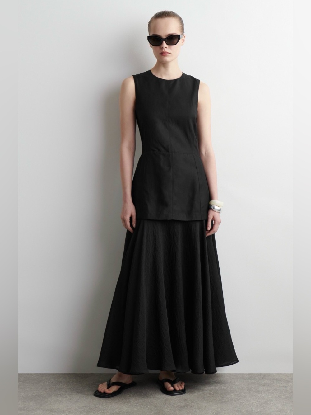 COS Sz 42 EU Black Maxi Skirt with Flowing A-Line Silhouette Tunic-esque Bodice
